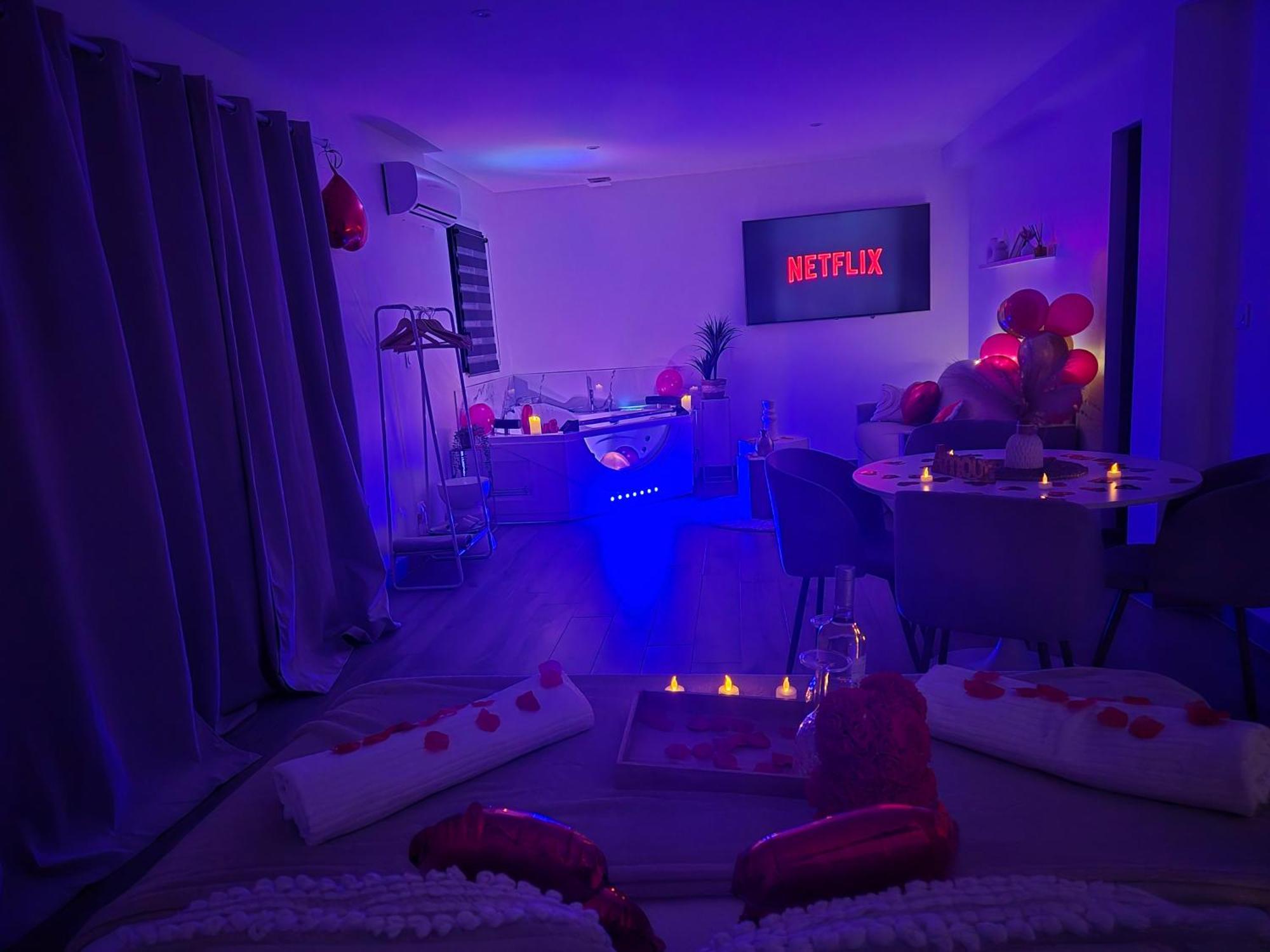 Love Room - Cocon Room - Toulon - Ollioules Exterior photo
